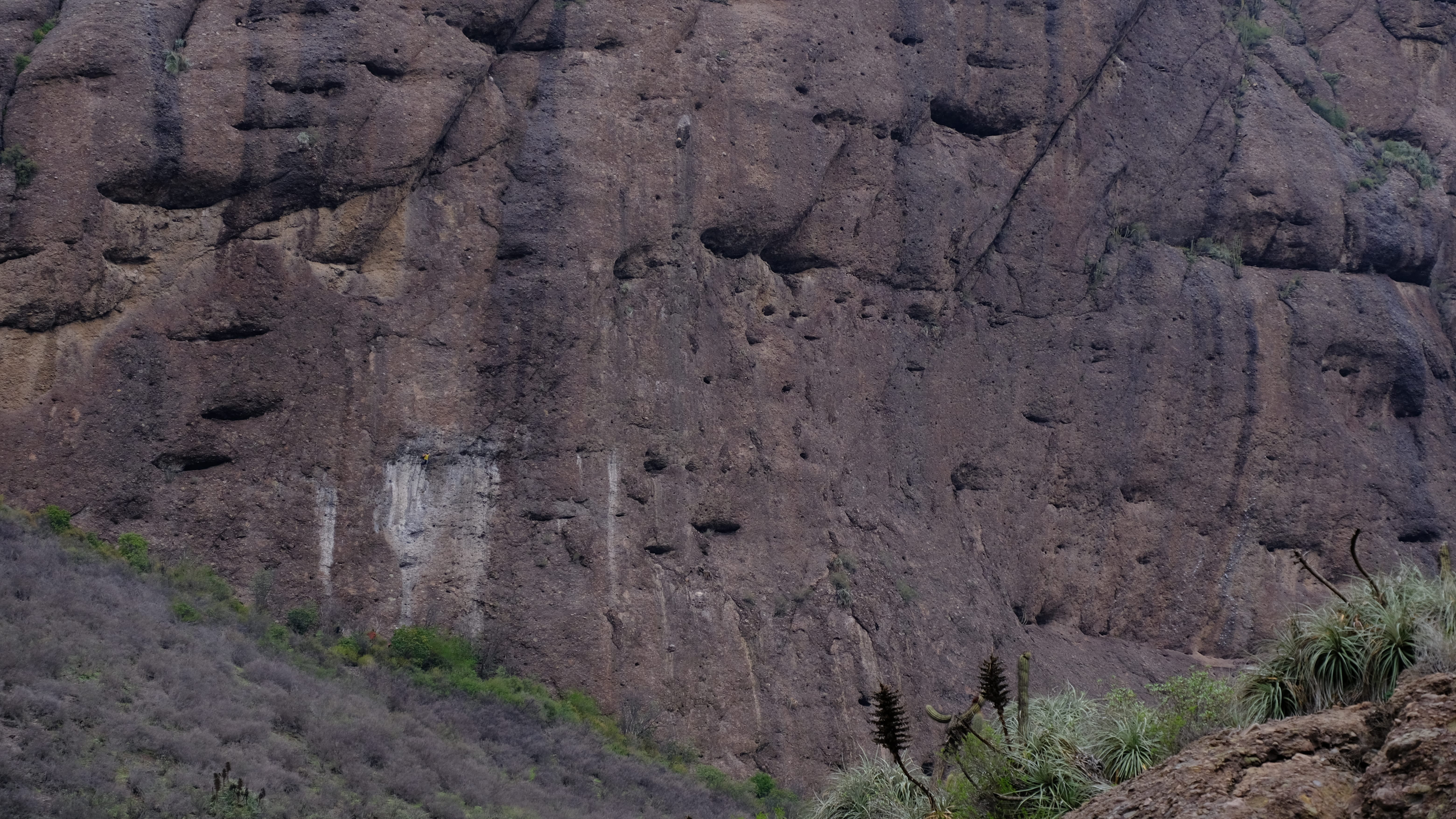 Por el día - Escalada en Roca.